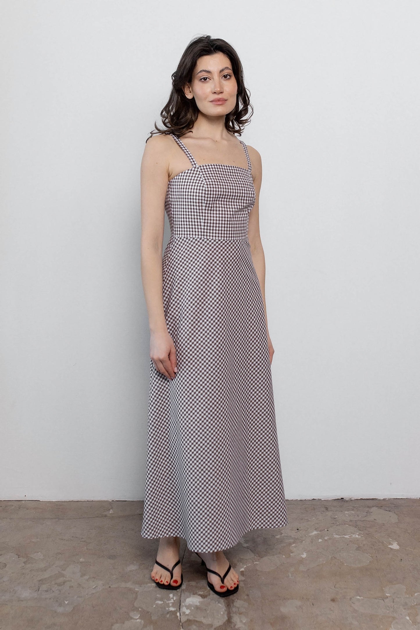 gingham-chocolate-cotton-straight-dress-side