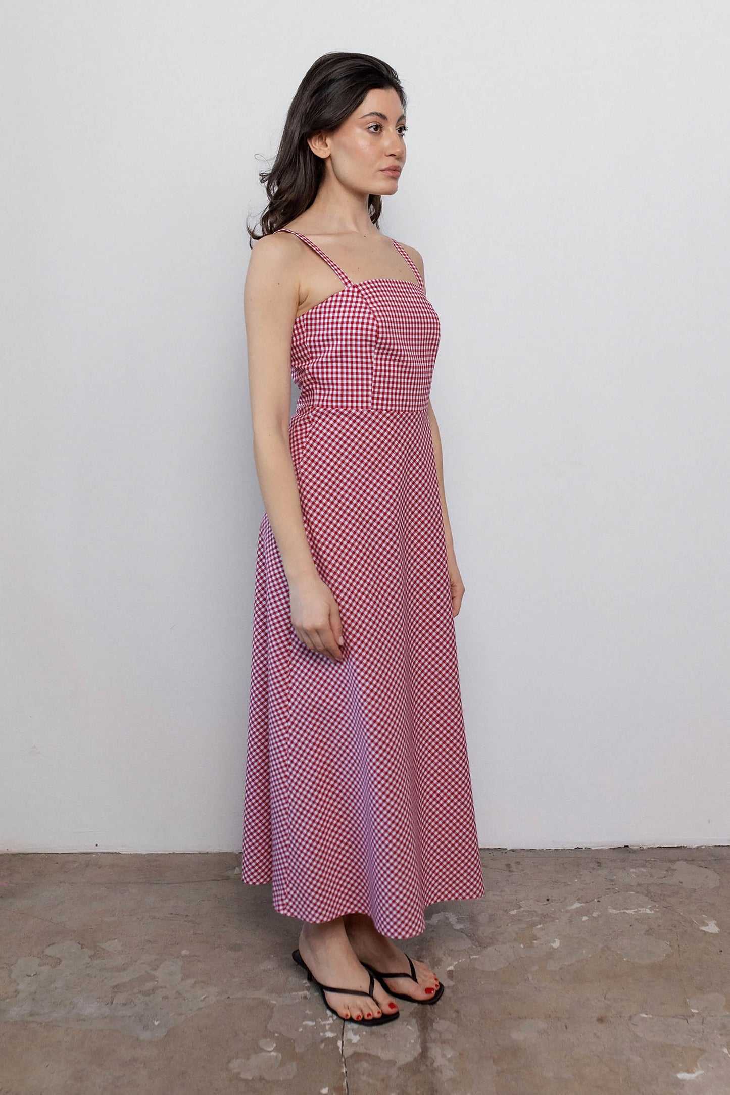gingham-red-cotton-straight-dress-side