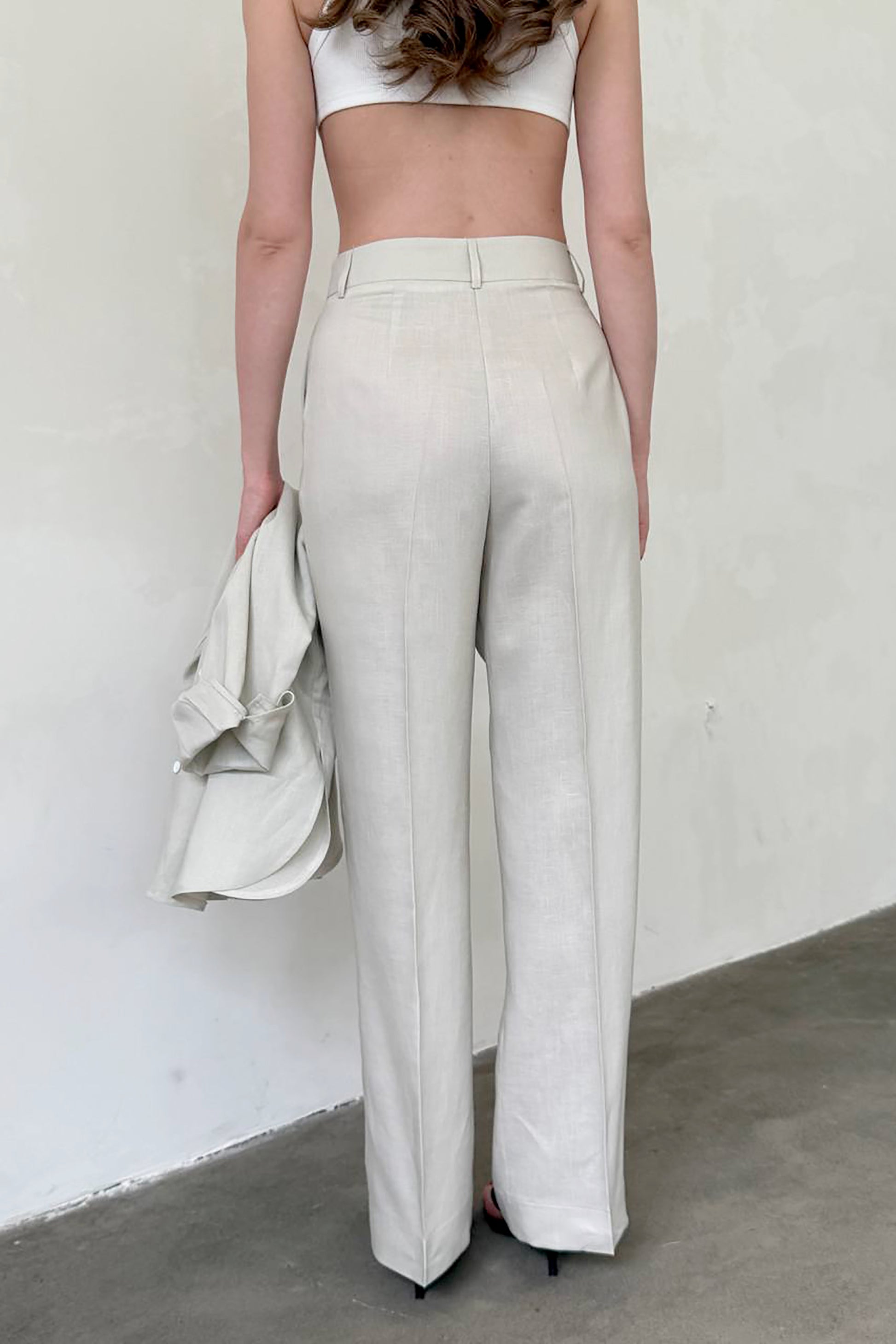 light-beige-linen-pants-back