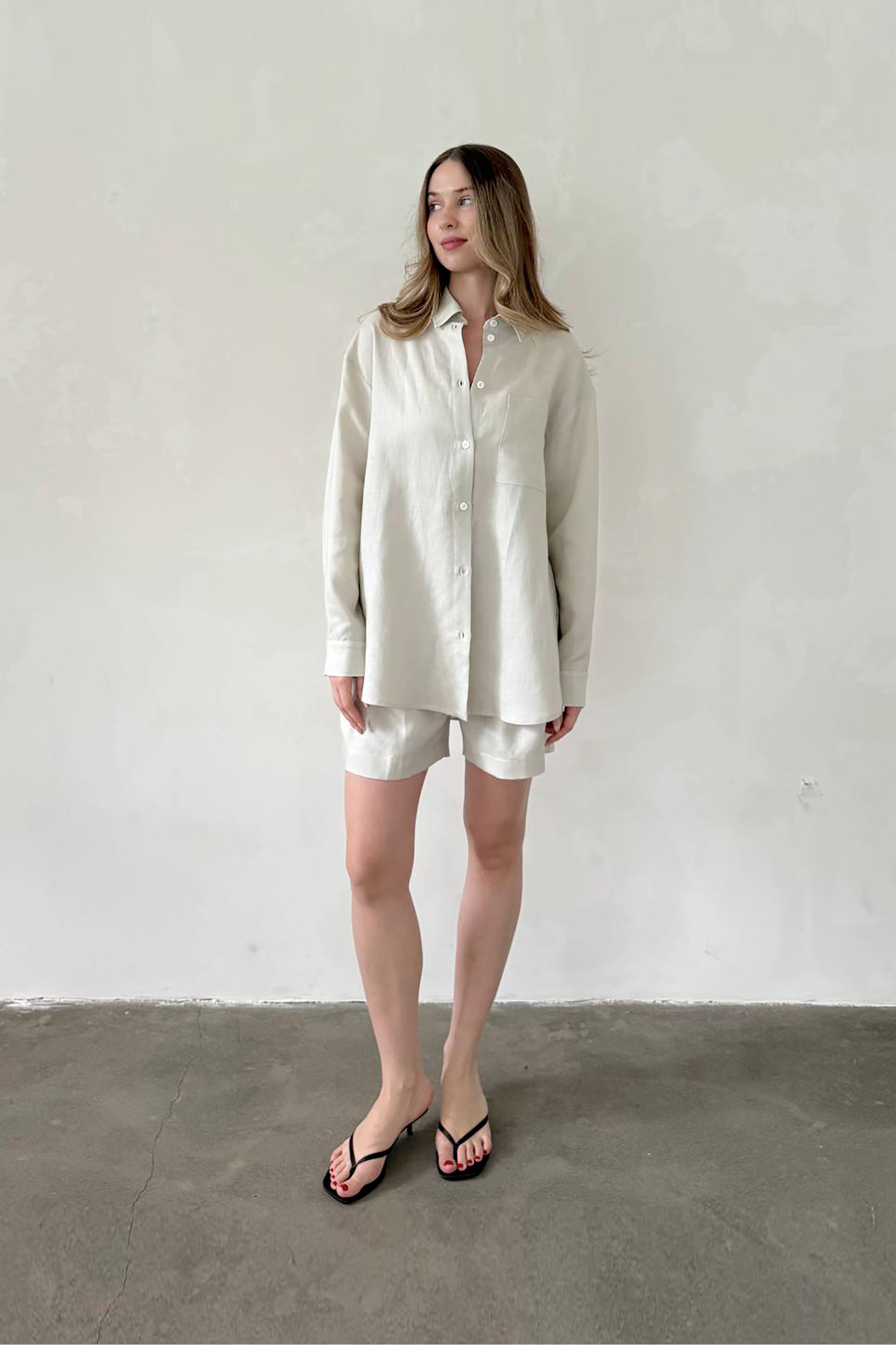 light-beige-linen-shirt-suit-look
