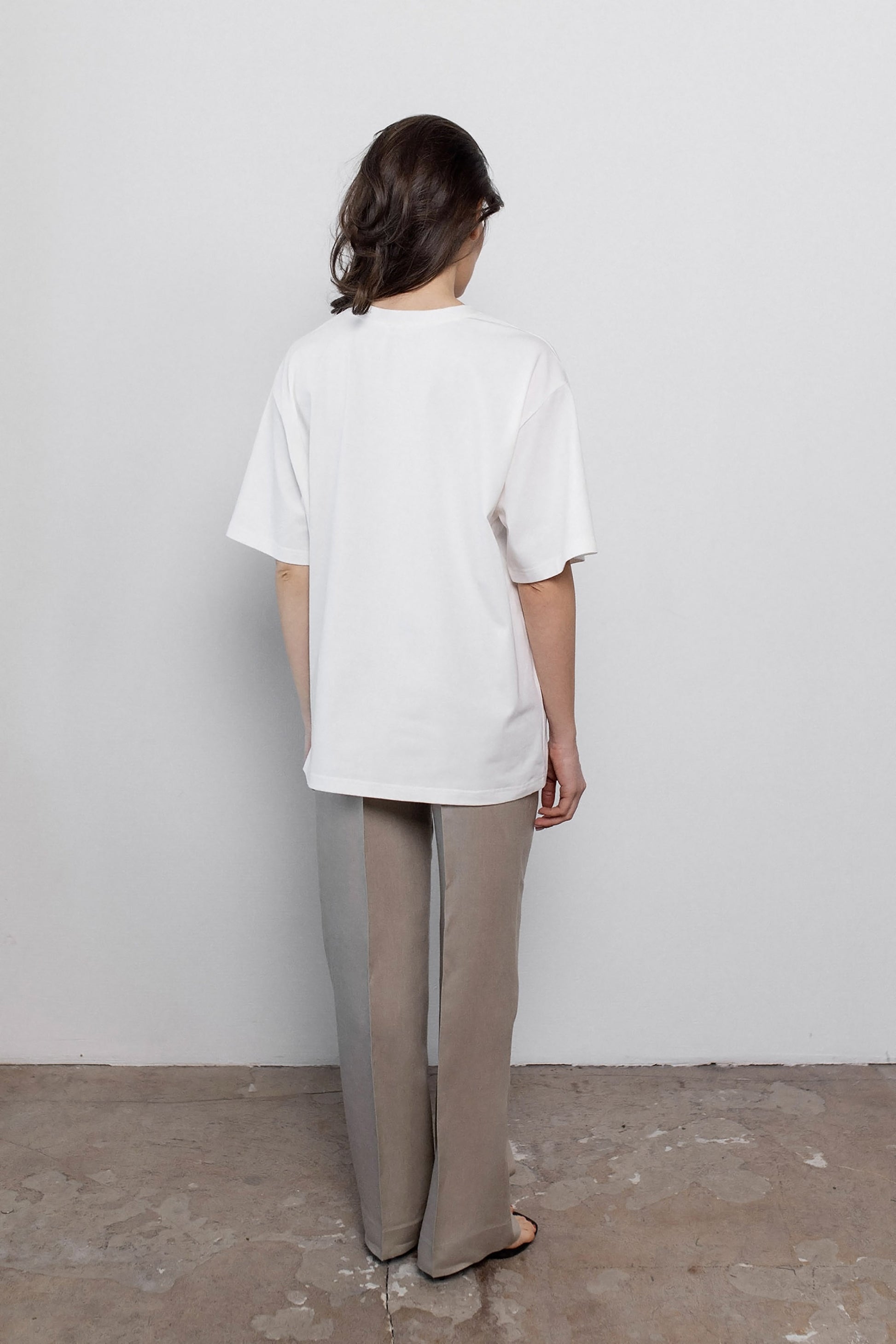 milky-oversized-t-shirt-with-print-back