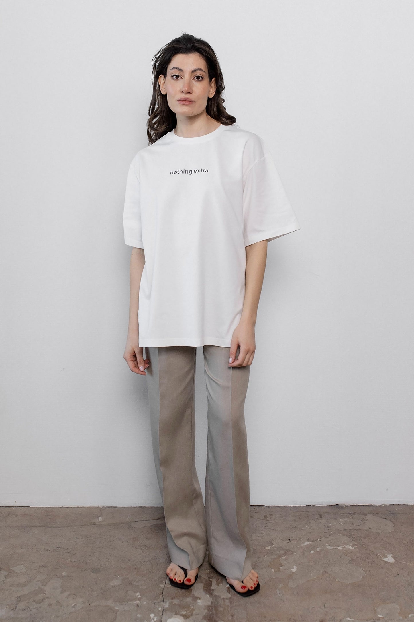 milky-oversized-t-shirt-with-print-front-mood