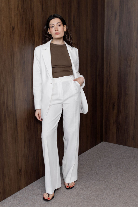 white-linen-straight-leg-pants-suit_by-just-mood
