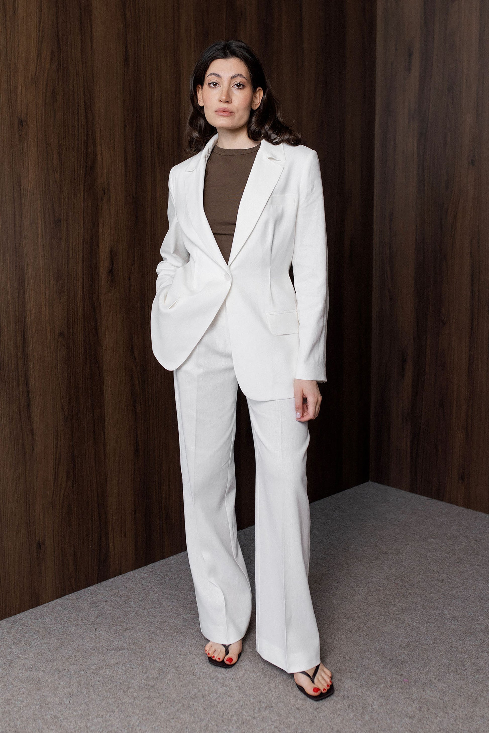 white-linen-tailored-blazer-contrast