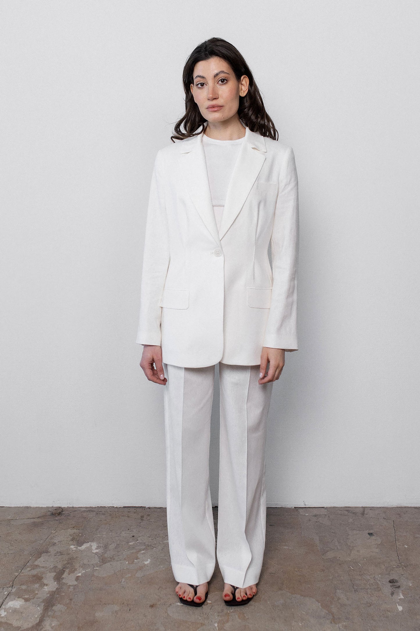 white-linen-tailored-blazer-front